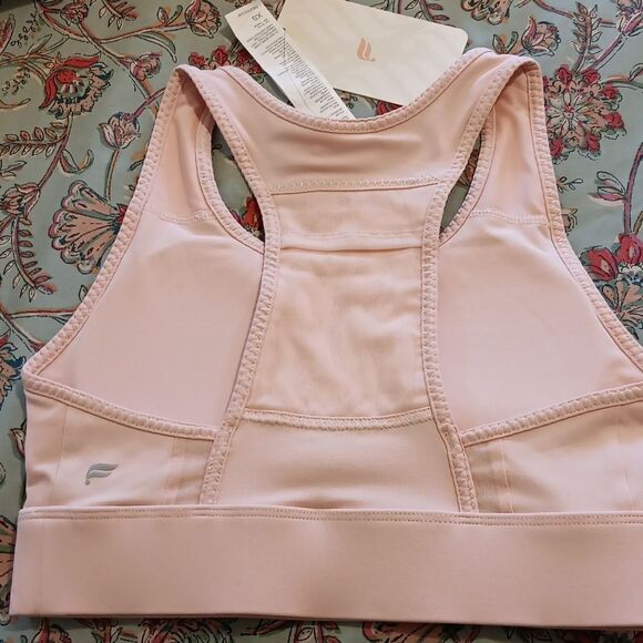 Fabletics Mila Medium Impact Sports Bra Athletic. Athleisure. Active. - Picture 5 of 11